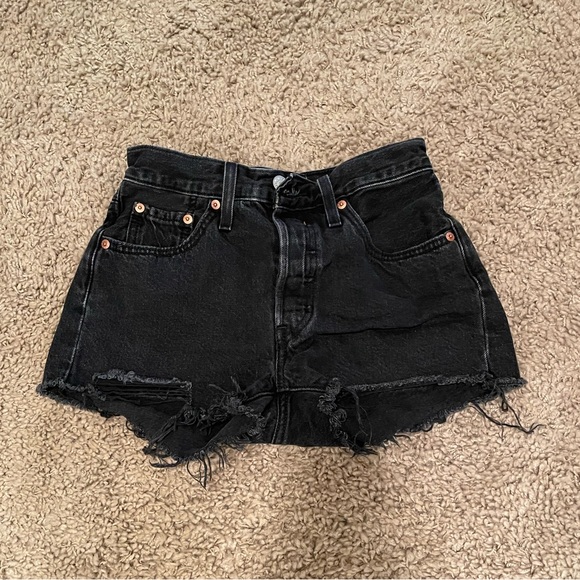 Levi’s 501 Jean shorts - Picture 1 of 6